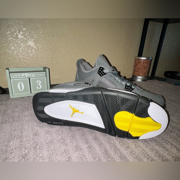 Air Jordan 4’s Cool Grey - Picture 5 of 5